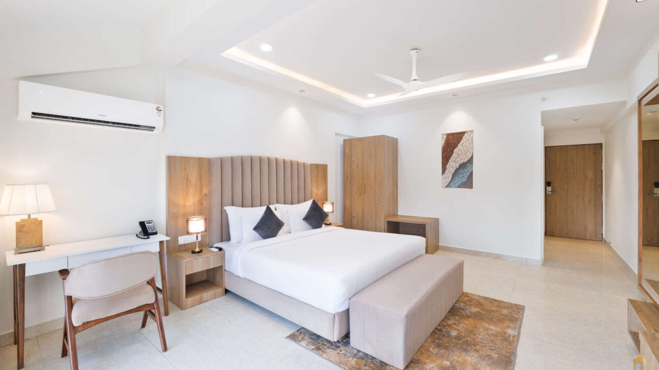 White Wharf luxury kitchen with modular fittings
